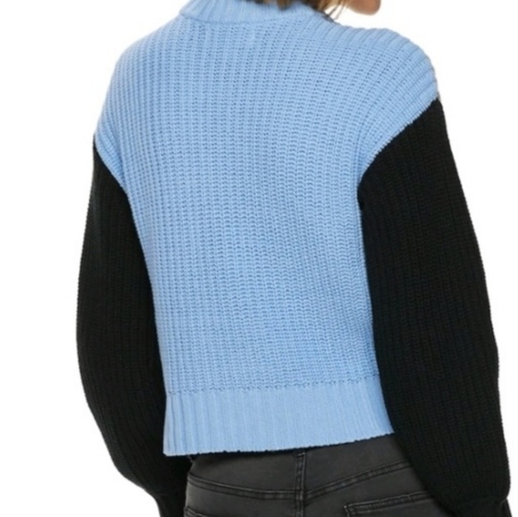 HP😍 Colorblock Cropped Sweater - Picture 2 of 4